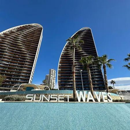 Sunset Waves Breeze 2 * Benidorm